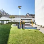 Lägenhet Amazing Flat - Pool And Parking *