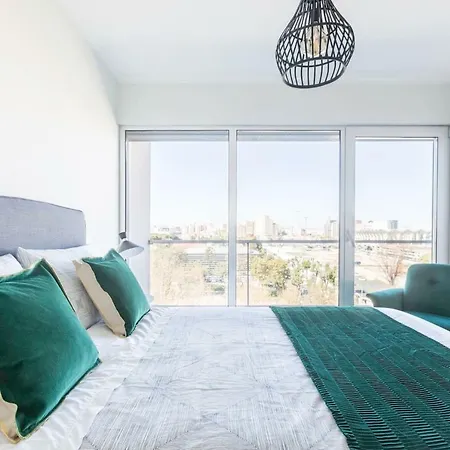 Amazing Flat - Pool And Parking * Lisbon