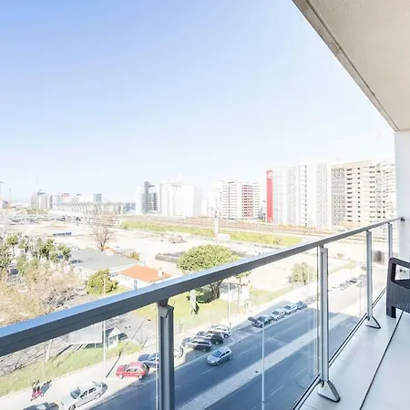 Amazing Flat - Pool And Parking Daire